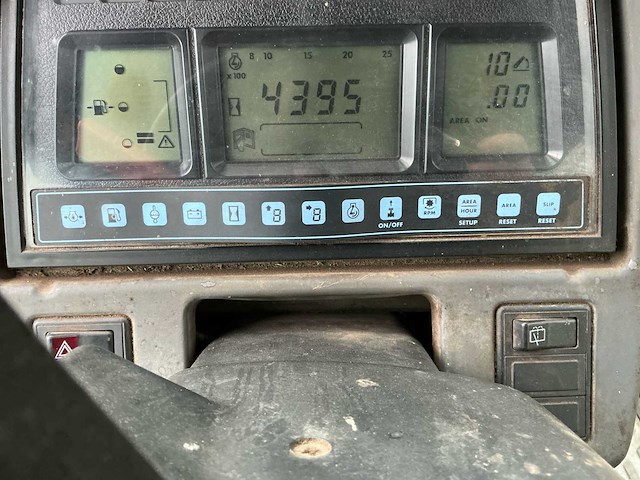 1998 new holland 8160 vierwielaangedreven landbouwtractor - afbeelding 30 van  34