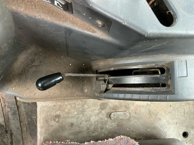 1998 new holland 8160 vierwielaangedreven landbouwtractor - afbeelding 11 van  34