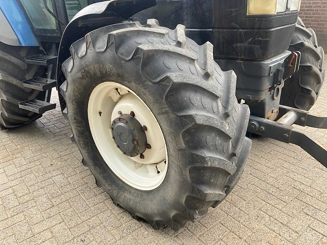 1998 new holland 8160 vierwielaangedreven landbouwtractor - afbeelding 15 van  31