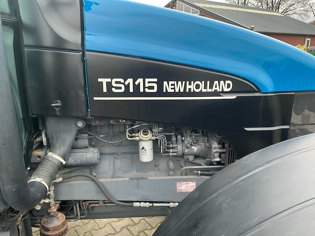 1998 new holland ts115 vierwielaangedreven landbouwtractor - afbeelding 11 van  26