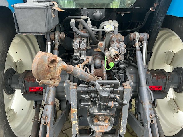 1998 new holland ts115 vierwielaangedreven landbouwtractor - afbeelding 7 van  26
