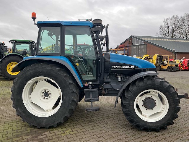 1998 new holland ts115 vierwielaangedreven landbouwtractor - afbeelding 20 van  26