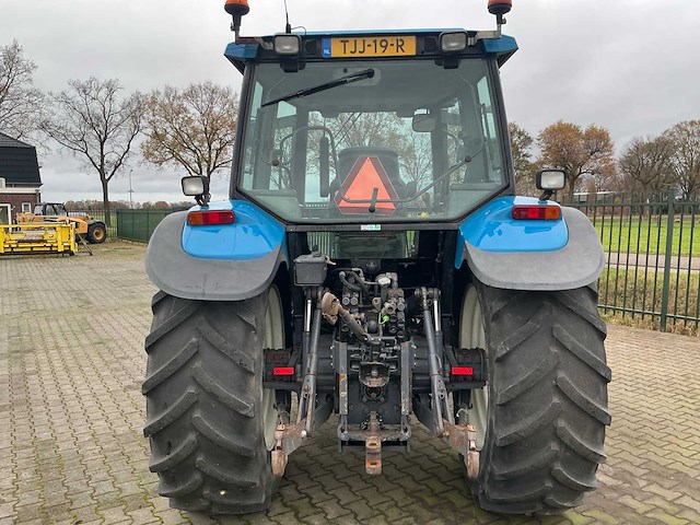 1998 new holland ts115 vierwielaangedreven landbouwtractor - afbeelding 21 van  26