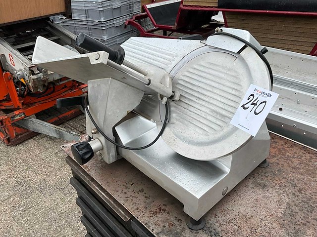 1998 noaw 300 g/0 vleessnijmachine - afbeelding 1 van  9