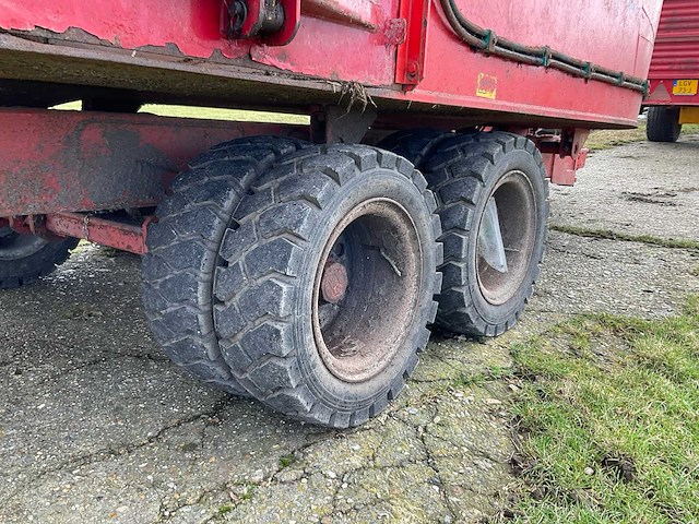 1998 peecon biga 24 m3 voermengwagen - afbeelding 2 van  13