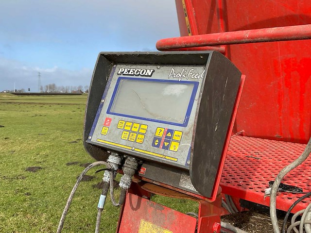 1998 peecon biga 24 m3 voermengwagen - afbeelding 11 van  13