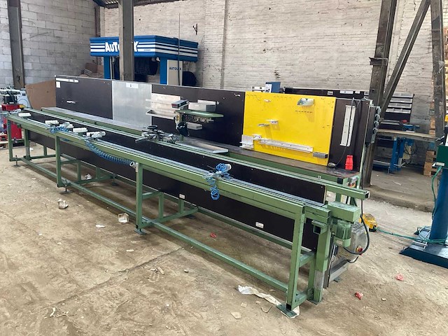 1998 ruchser ru-tmv-6 meet en montage tafel - afbeelding 1 van  30