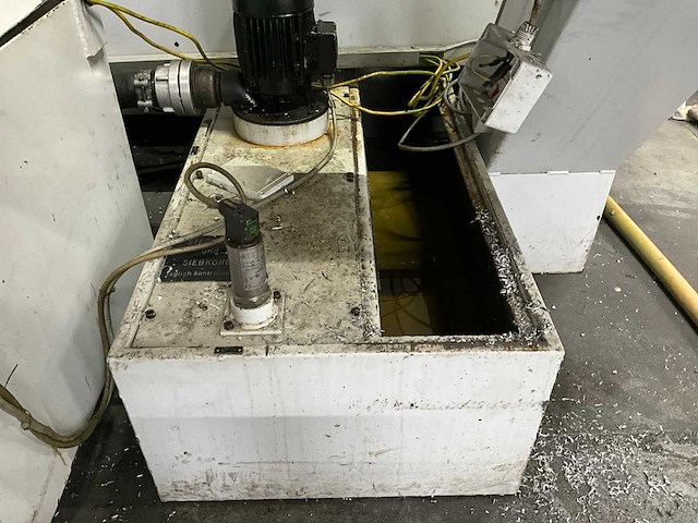 1998 stama mc 325 cnc horizontale bewerkingscentrum - afbeelding 17 van  50
