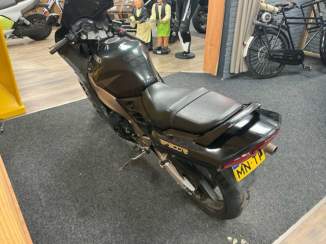 1998 suzuki gt73a motorfiets - afbeelding 6 van  9