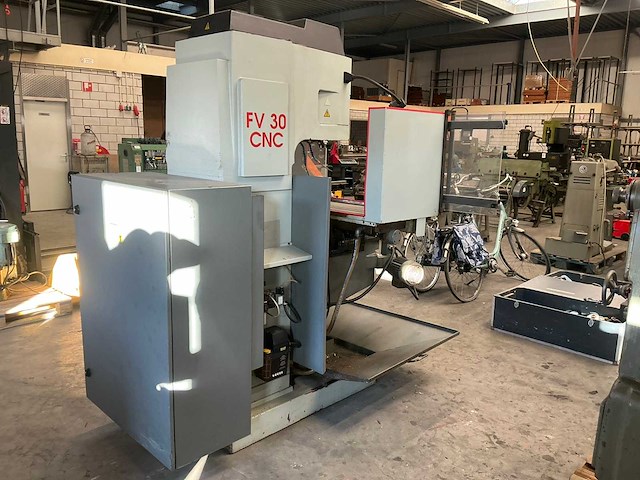 1998 tos olomouc fv30cnc cnc freesmachine - afbeelding 8 van  18