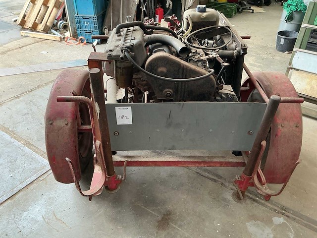 1998 volkswagen 1600 cc waterpomp - afbeelding 1 van  4