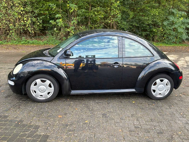 1998 volkswagen new beetle 2.0 highline personenauto - afbeelding 4 van  11