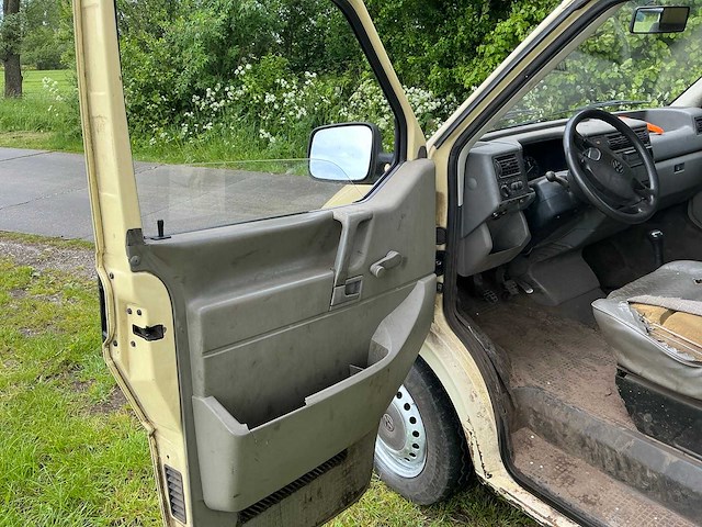 1998 volkswagen transporter 2.4 d 332 bedrijfswagen - afbeelding 2 van  17