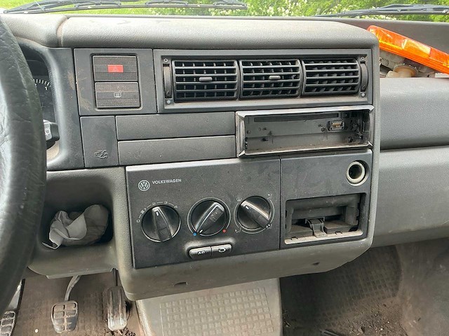 1998 volkswagen transporter 2.4 d 332 bedrijfswagen - afbeelding 5 van  17