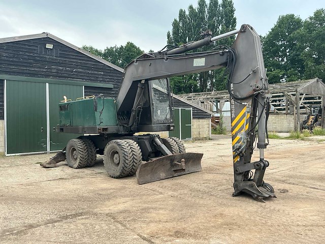 1998 volvo ew200 banden graafmachine - afbeelding 12 van  18