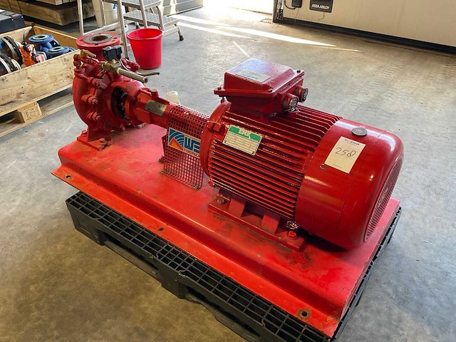 1998 wb firepacks sprinklerpomp - afbeelding 1 van  3