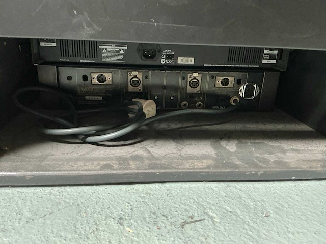 1998 yamaha pc2050 versterker - afbeelding 3 van  3