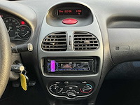 1999 - peugeot - 206 - 1.6 xs - personenauto - afbeelding 11 van  12