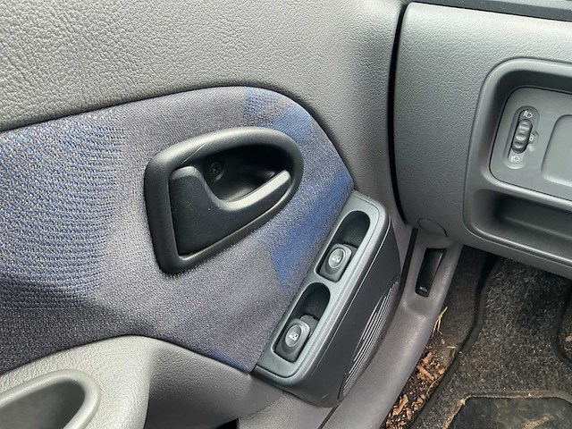 1999 - renault - clio - 1.2 rn - personenauto - afbeelding 3 van  12