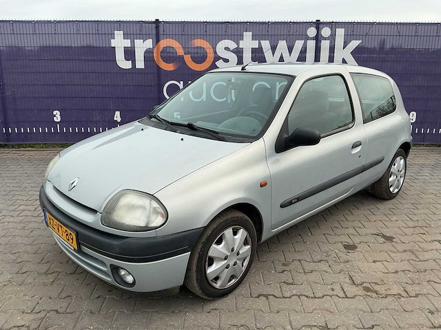 1999 - renault - clio - 1.2 rn - personenauto - afbeelding 1 van  12