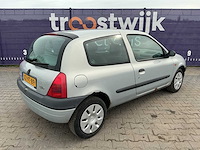 1999 - renault - clio - 1.2 rn - personenauto - afbeelding 7 van  12