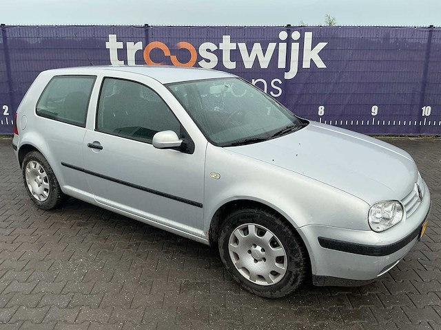 1999 - volkswagen - golf - 1.4-16v trendline - personenauto - afbeelding 4 van  11