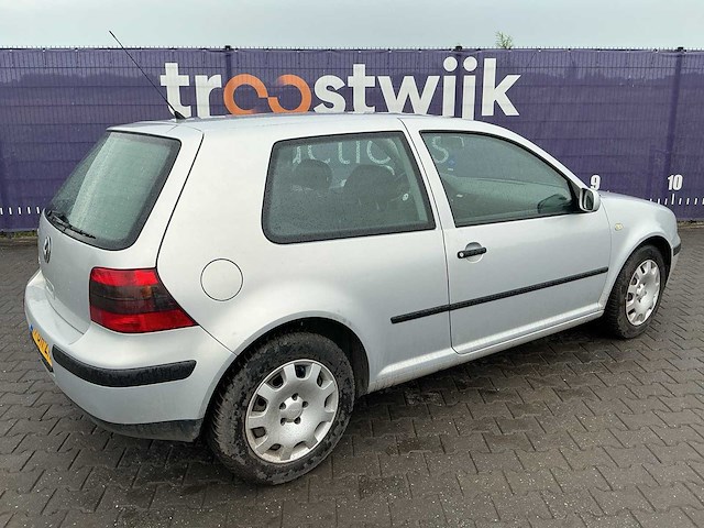 1999 - volkswagen - golf - 1.4-16v trendline - personenauto - afbeelding 6 van  11