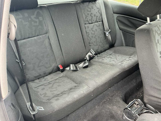 1999 - volkswagen - golf - 1.4-16v trendline - personenauto - afbeelding 8 van  11