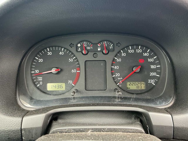 1999 - volkswagen - golf - 1.4-16v trendline - personenauto - afbeelding 2 van  11