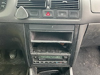 1999 - volkswagen - golf - 1.4-16v trendline - personenauto - afbeelding 10 van  11
