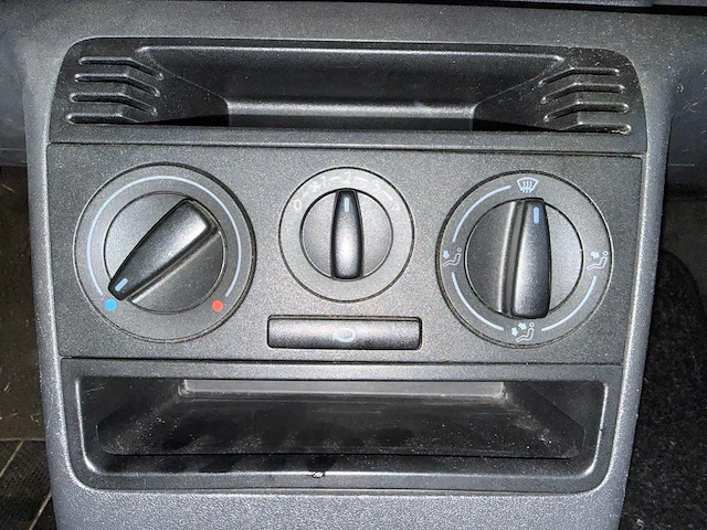 1999 - volkswagen - lupo - 1.0 - car - afbeelding 2 van  14
