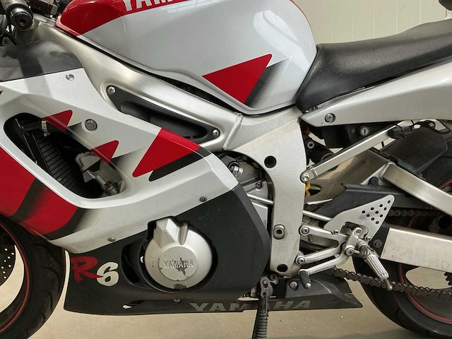 1999 - yamaha - sport - yzf-r6 - motorfiets - afbeelding 11 van  13