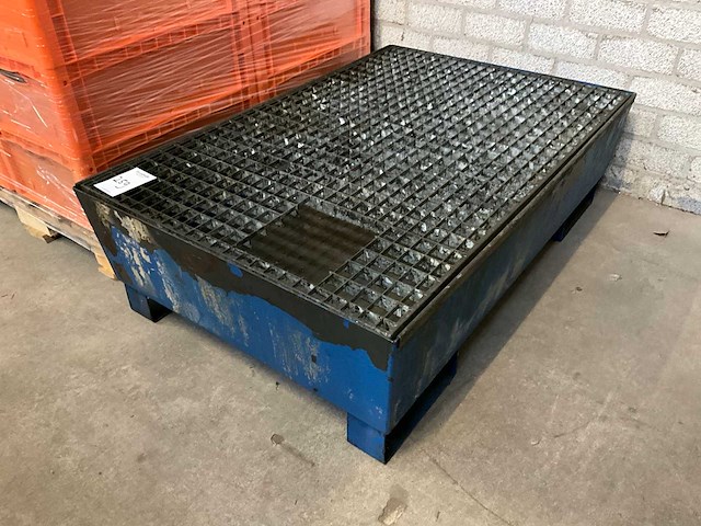 1999 basis e-pallet lekbak - afbeelding 1 van  4