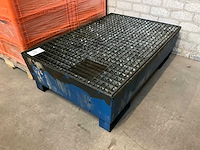 1999 basis e-pallet lekbak - afbeelding 1 van  4