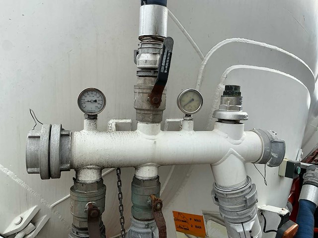 1999 benalu 2000 nep 62l mestcontainer opslag vat - afbeelding 22 van  27
