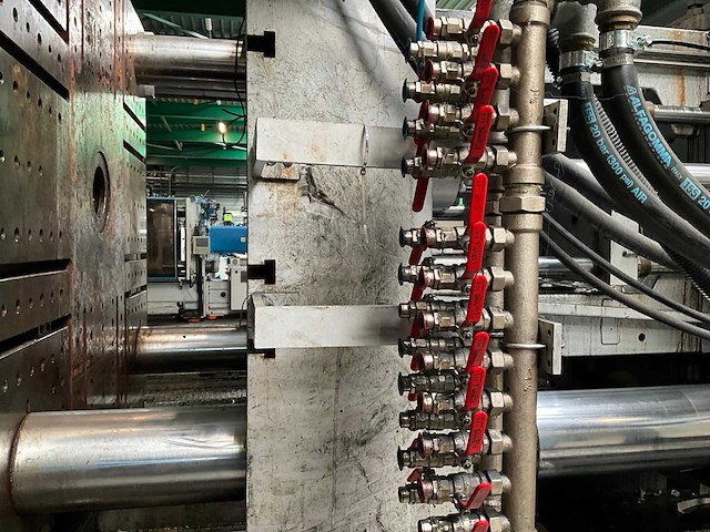 1999 bmb kw1000/6500 spuitgietmachine - afbeelding 22 van  41