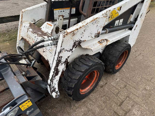 1999 bobcat 453 schranklader / skidsteer - afbeelding 2 van  5