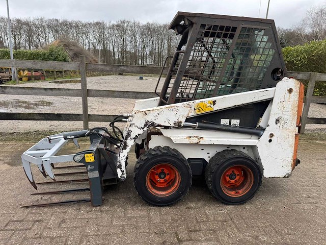 1999 bobcat 453 schranklader / skidsteer - afbeelding 2 van  7