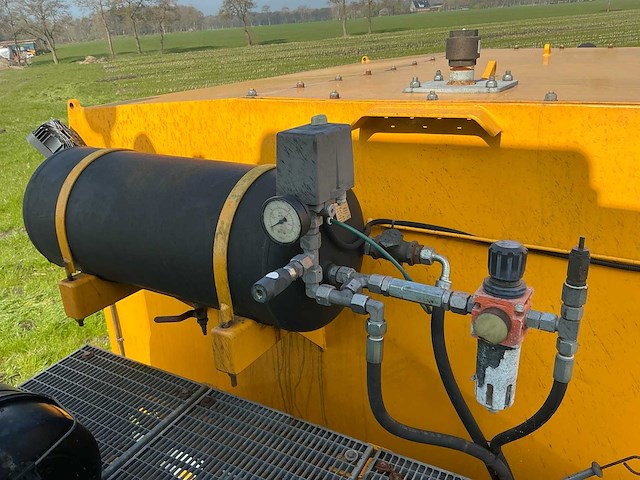 1999 brautigam 120-40 vierwielaangedreven landbouwtractor - afbeelding 27 van  48