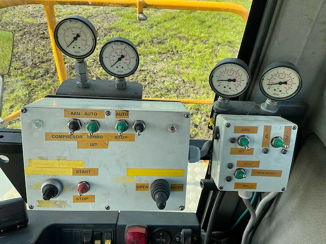 1999 brautigam 120-40 vierwielaangedreven landbouwtractor - afbeelding 33 van  48