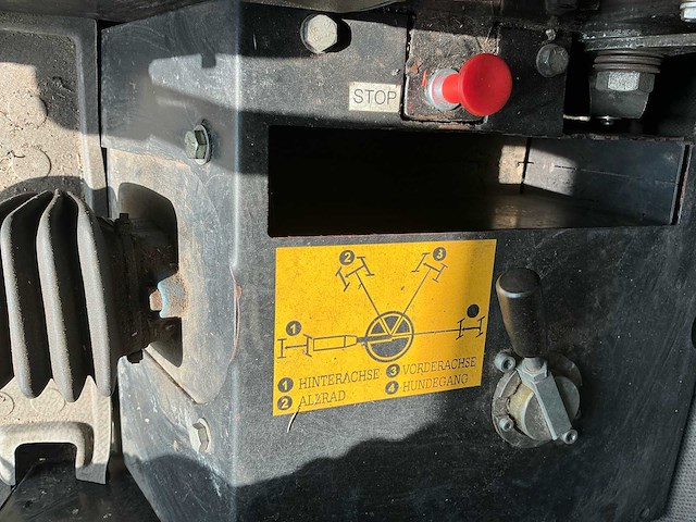 1999 brautigam 120-40 vierwielaangedreven landbouwtractor - afbeelding 36 van  48