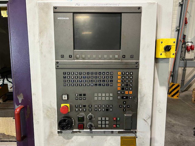 1999 bridgeport vmc 800/22 cnc universele machinecentrum - afbeelding 7 van  12