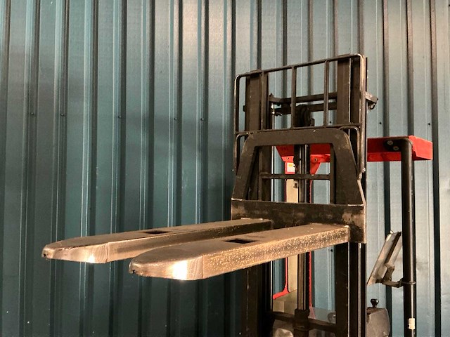 1999 bt sps 1.35 / 3 elektrische meerij-stapelaar - afbeelding 5 van  22