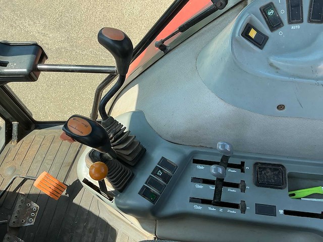 1999 case ih cx80 tweewielaangedreven landbouwtractor - afbeelding 22 van  36