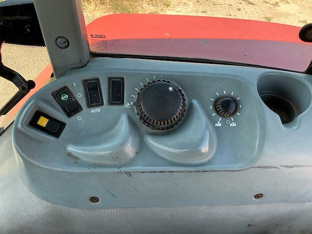 1999 case ih cx80 tweewielaangedreven landbouwtractor - afbeelding 24 van  36
