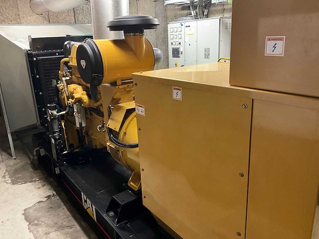 1999 caterpillar 250f noodstroomgenerator(250kva) - afbeelding 19 van  20