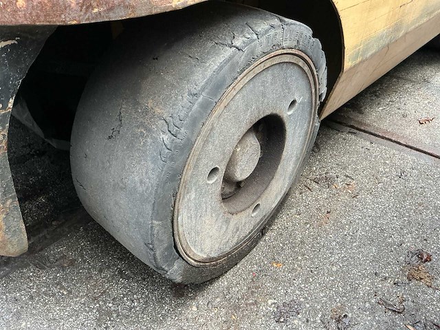 1999 caterpillar gc60 k vorkheftruck - afbeelding 13 van  26