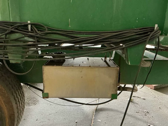 1999 christiaens h.650.210.150.h compost-/substraathopper – 7.000 kg - afbeelding 24 van  31