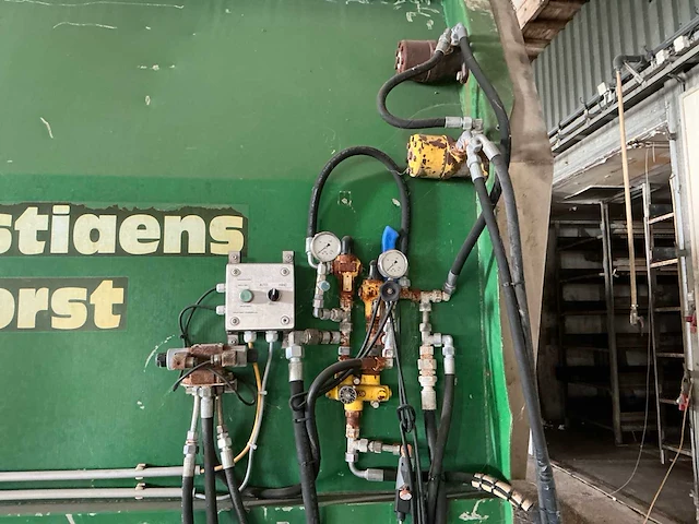 1999 christiaens h.650.210.150.h compost-/substraathopper – 7.000 kg - afbeelding 9 van  31
