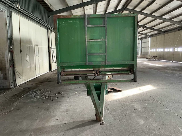 1999 christiaens h.650.210.150.h compost-/substraathopper – 7.000 kg - afbeelding 27 van  31